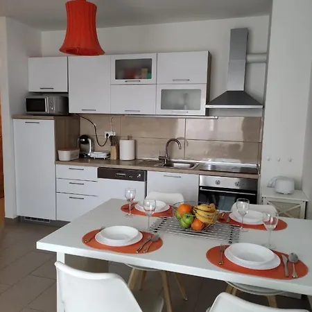 Apartment Dana Near Center With Free Parking Pula